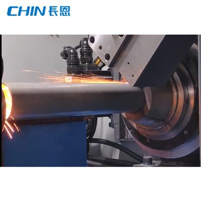 Koje su sigurnosne karakteristike automatske mašine za lasersko rezanje?